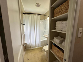 Cute & Cozy 2 Bedroom Near Park
